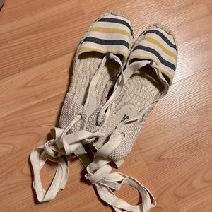 Soludos Lace-up Espadrille in size 6.5